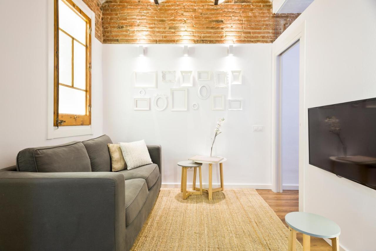 Charming Parallel Apartment *